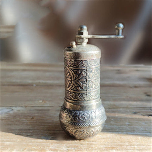 Copper Alloy Manual Pepper Grinder – Antique Finish, Portable Kitchenware
