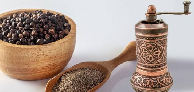 Copper Alloy Manual Pepper Grinder – Antique Finish, Portable Kitchenware