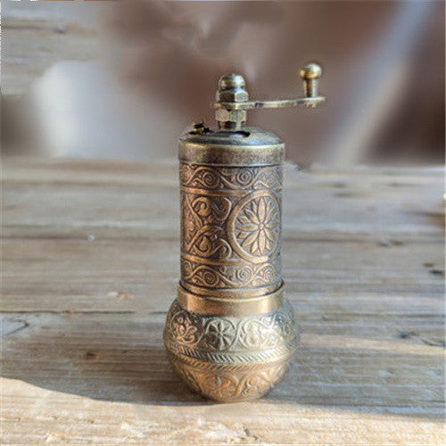 Copper Alloy Manual Pepper Grinder – Antique Finish, Portable Kitchenware
